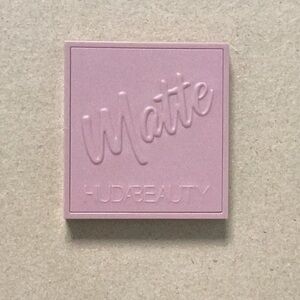 Huda Beauty Cool Matte Obsessions